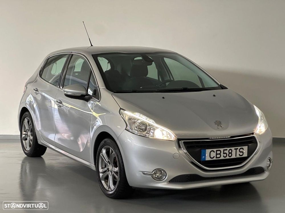 Peugeot 208 1.2 PureTech Allure - 3