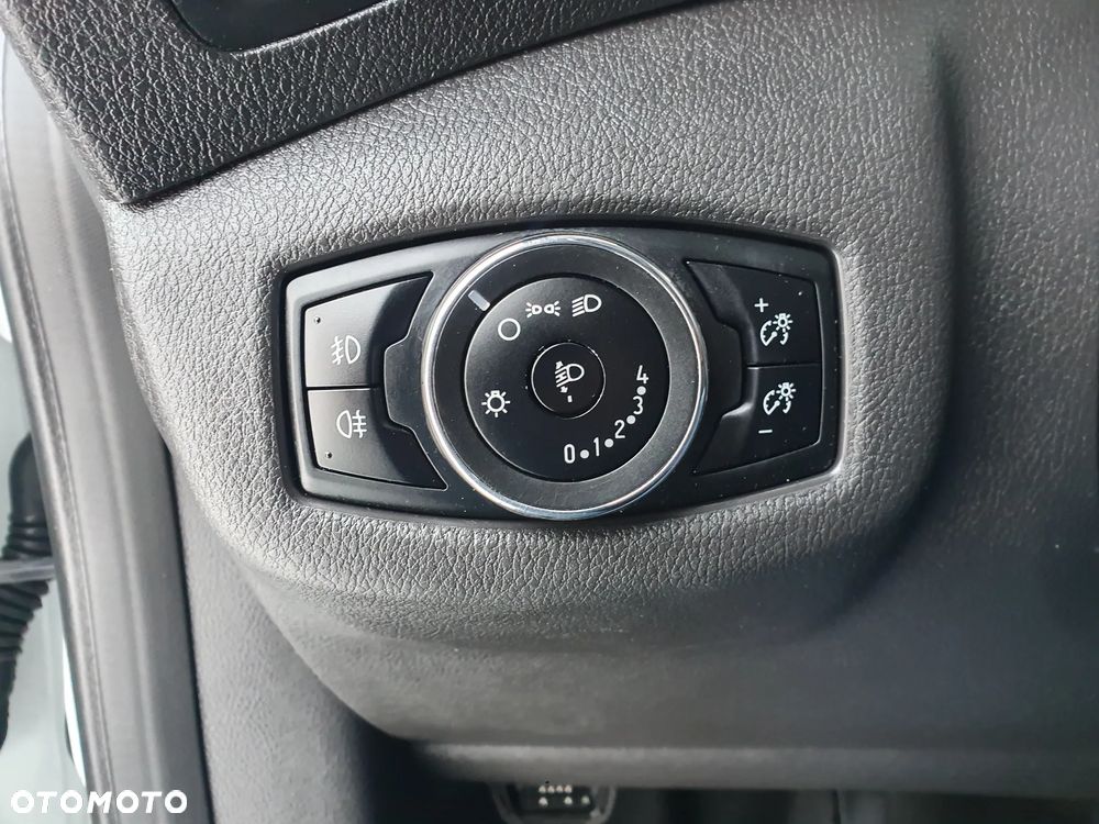 Ford Connect - 26