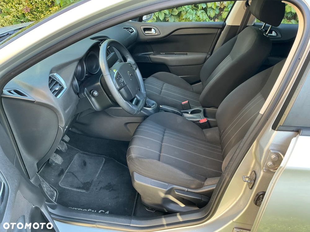 Citroën C4 1.6 VTi Attraction - 10