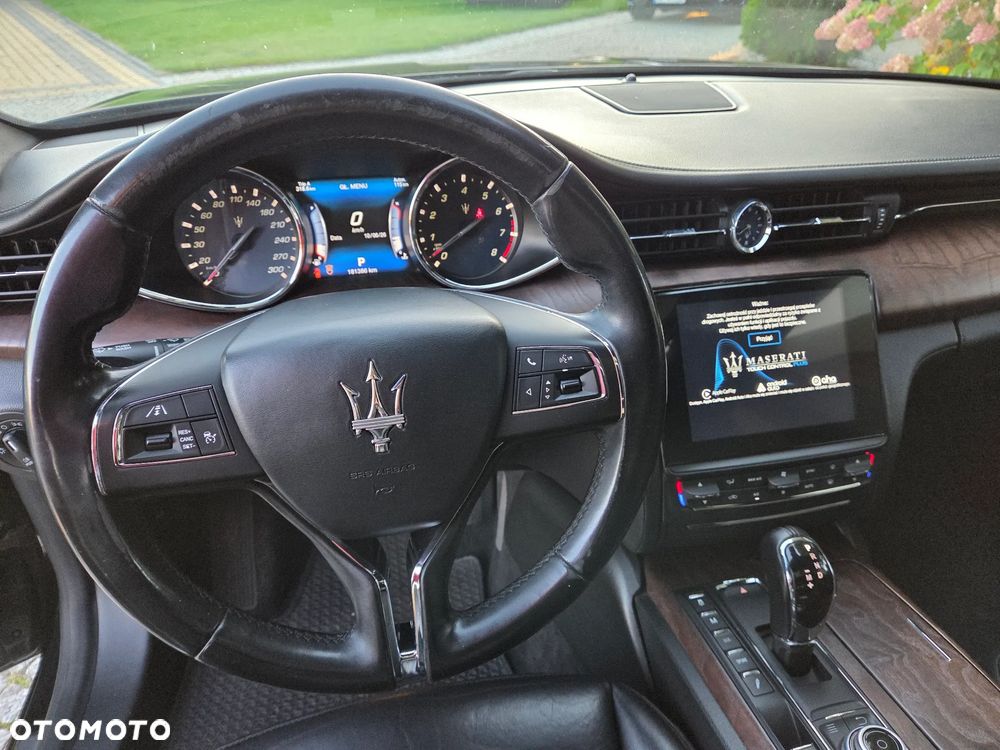 Maserati Quattroporte - 30