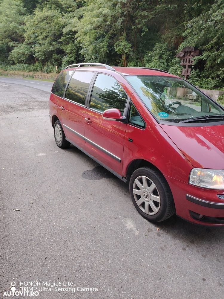 Volkswagen Sharan 1.9 TDI Comfortline - 2