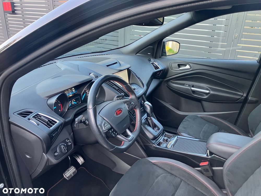 Ford Kuga 2.0 TDCi 4x4 ST-Line - 11