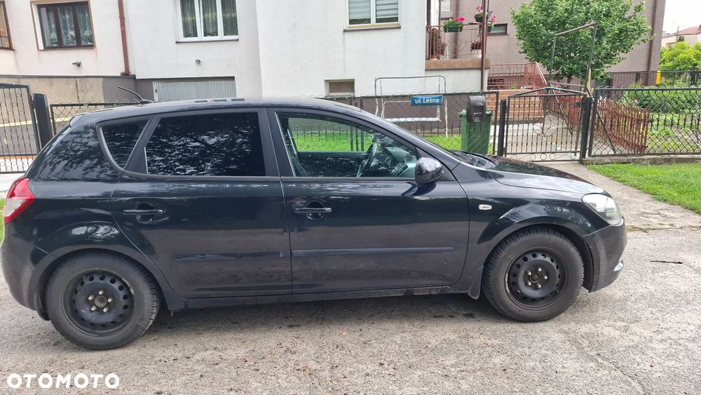 Kia Ceed - 3