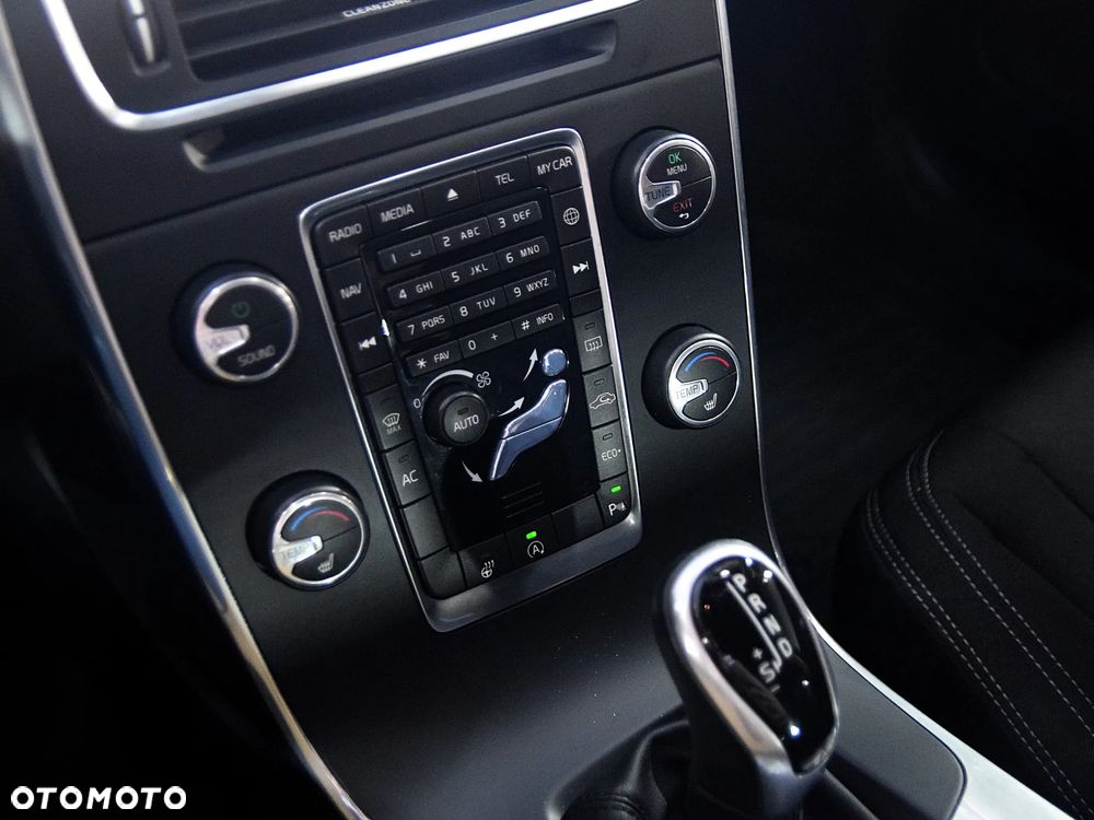 Volvo V60 T3 Drive-E Kinetic - 23