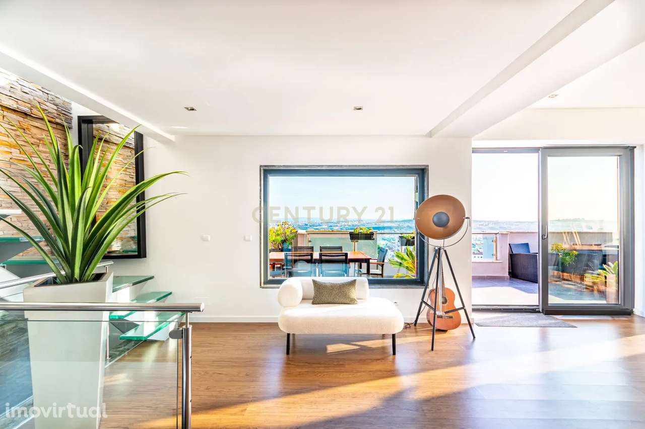 APARTAMENTO T4 TRIPLEX- URB JARDIM DA AMOREIRA - ODIVELAS - Grande imagem: 3/57