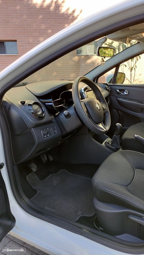 Renault Clio - 15