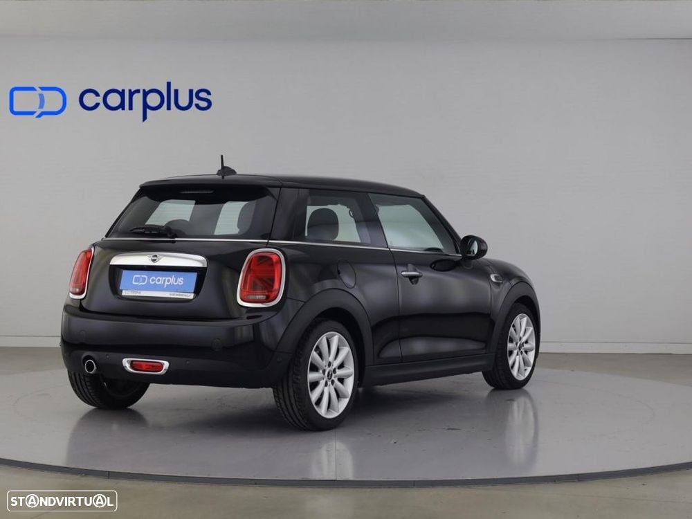 MINI 3 Portas One D - 7