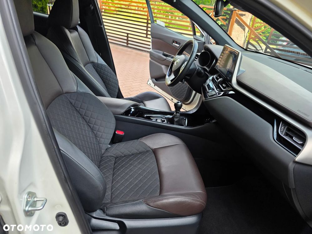 Toyota C-HR 1.2 T Prestige - 33
