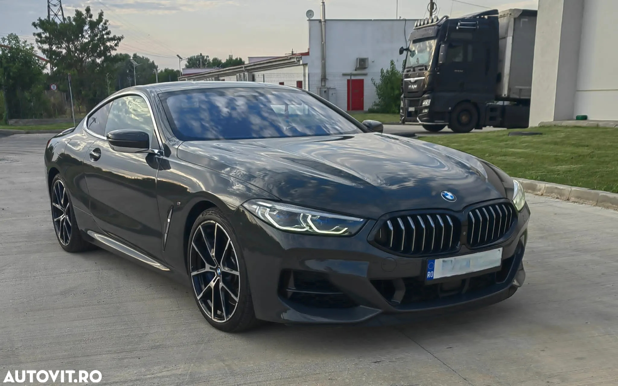 BMW M8 - 2