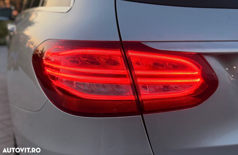Mercedes-Benz C - 40