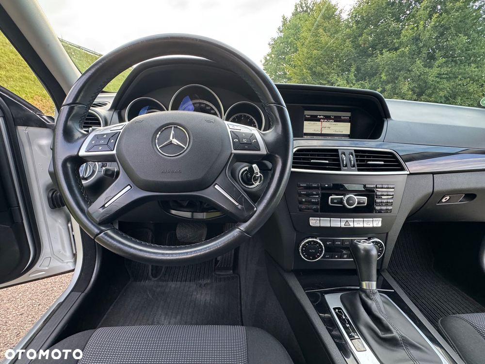 Mercedes-Benz Klasa C 180 7G-TRONIC Avantgarde - 28