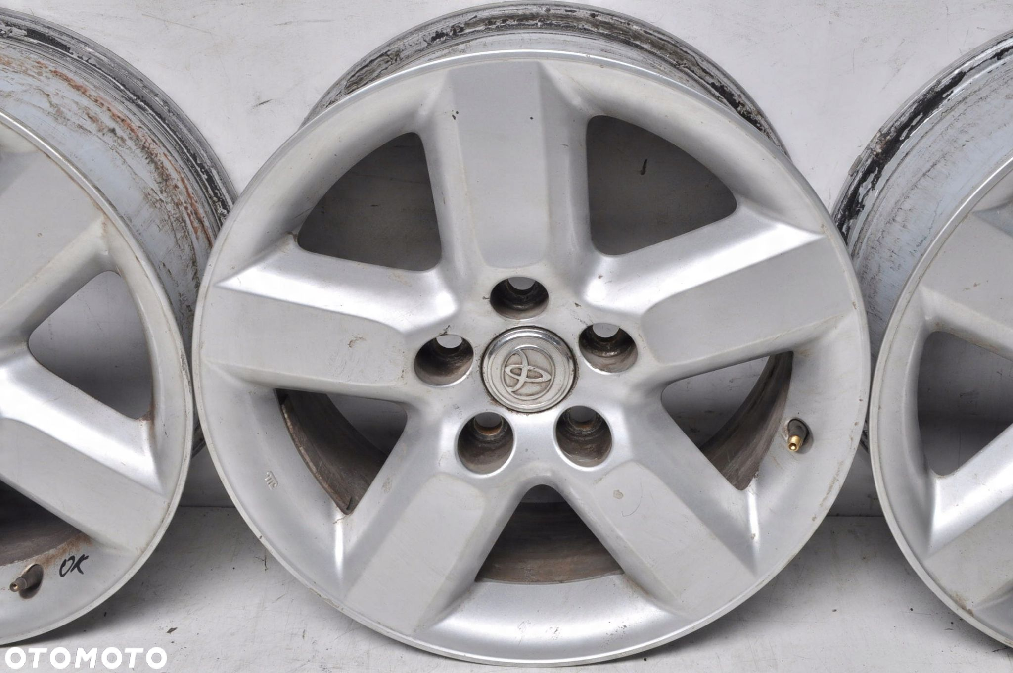 TOYOTA RAV 4 II FELGI ALUMINIOWE R16" 7J 5X114.3 ET35 - 9