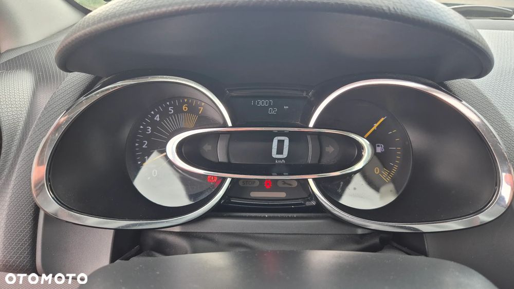 Renault Clio - 12