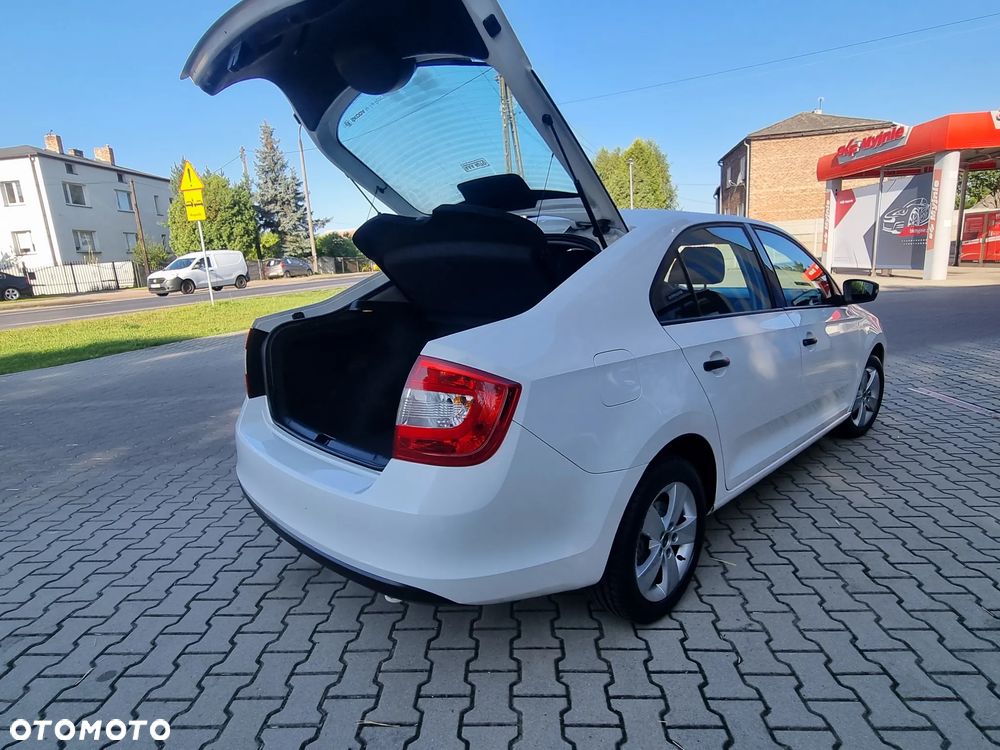 Skoda RAPID 1.2 TSI Ambition - 11