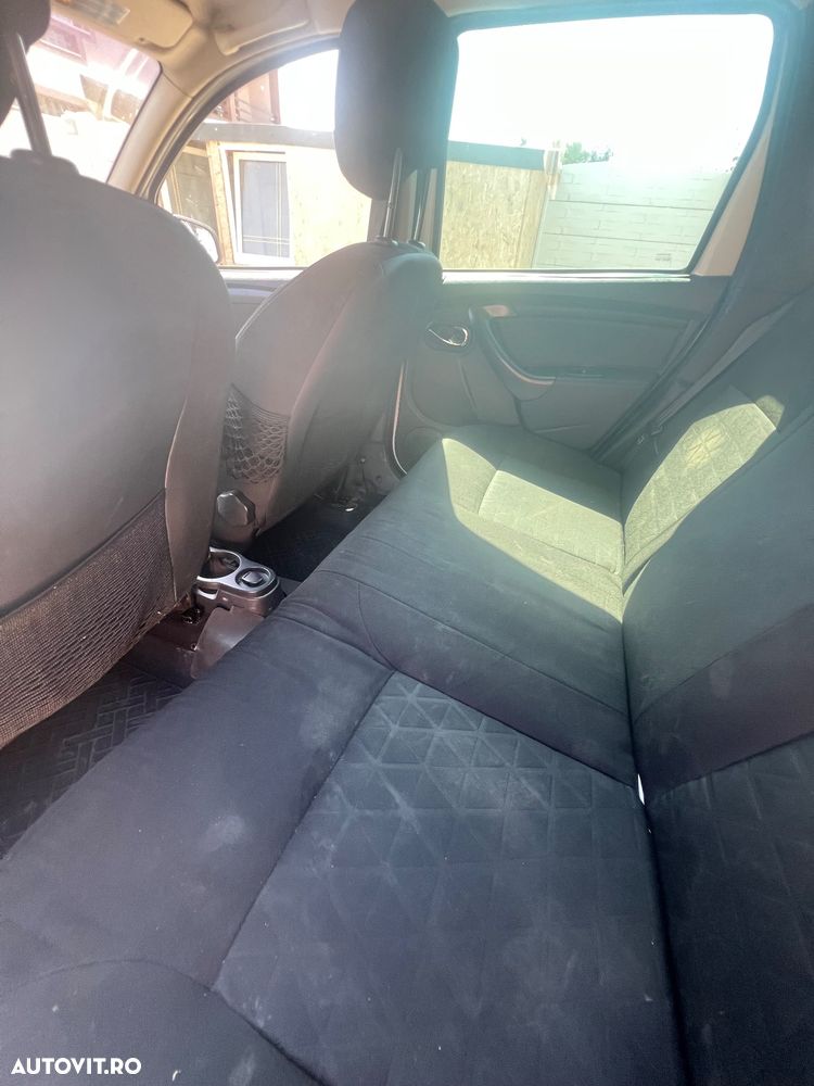 Dacia Duster 1.5 dCi 4x4 Laureate - 10