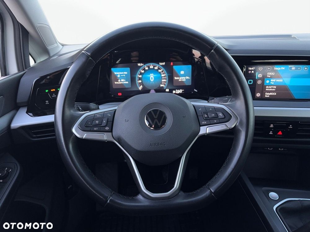 Volkswagen Golf - 10