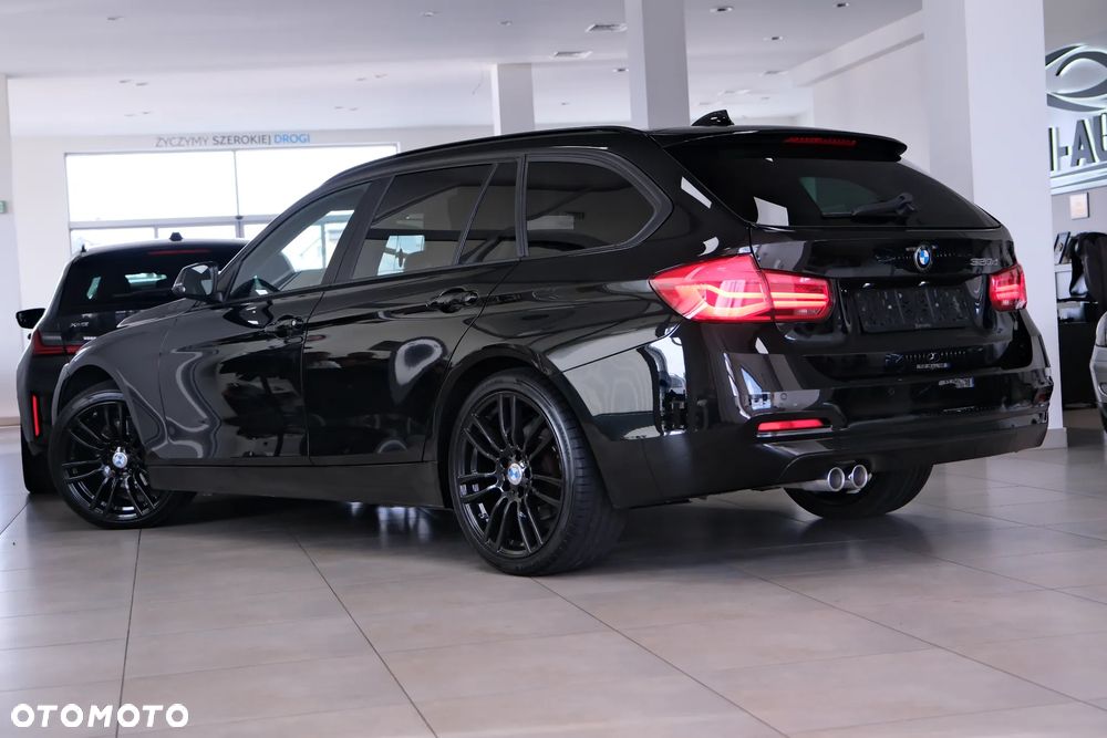 BMW Seria 3 320d Edition M Sport Shadow - 12