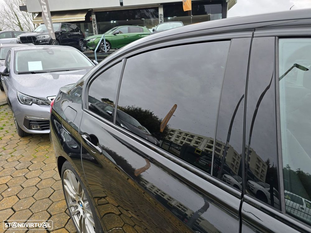 BMW 330 e iPerformance Pack M Shadow - 10