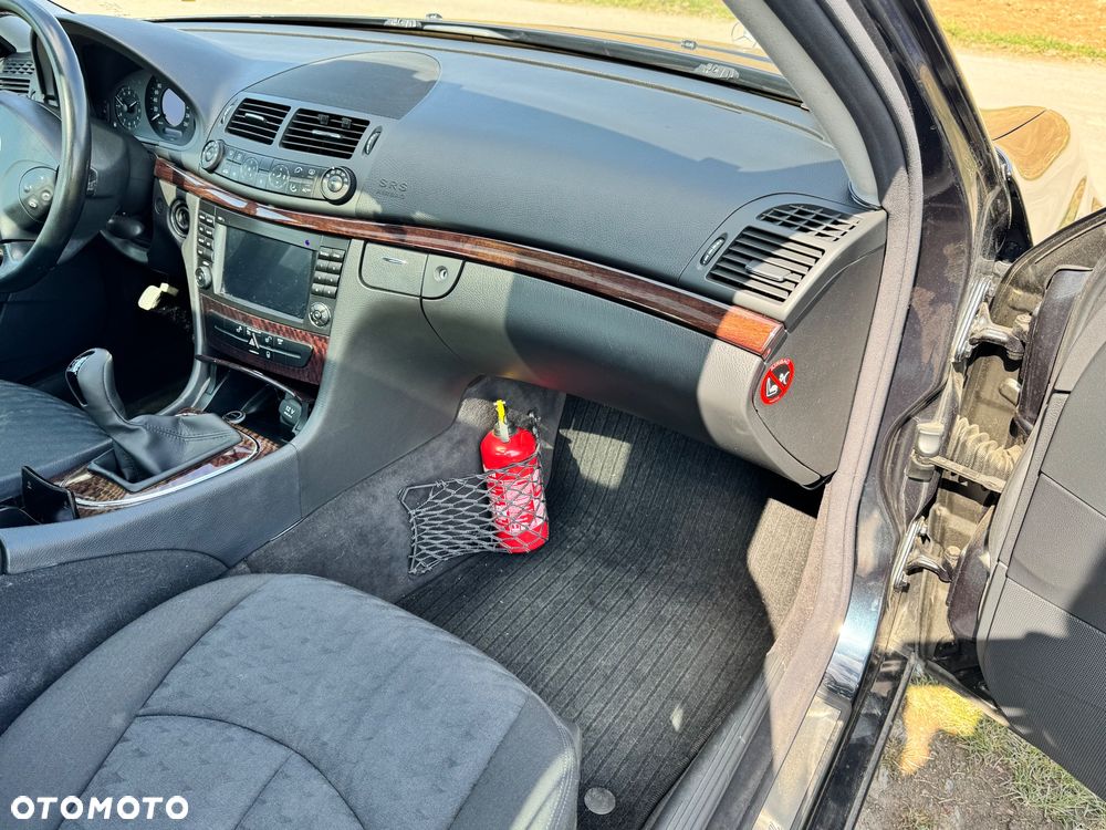 Mercedes-Benz Klasa E 200 Kompressor Classic - 10