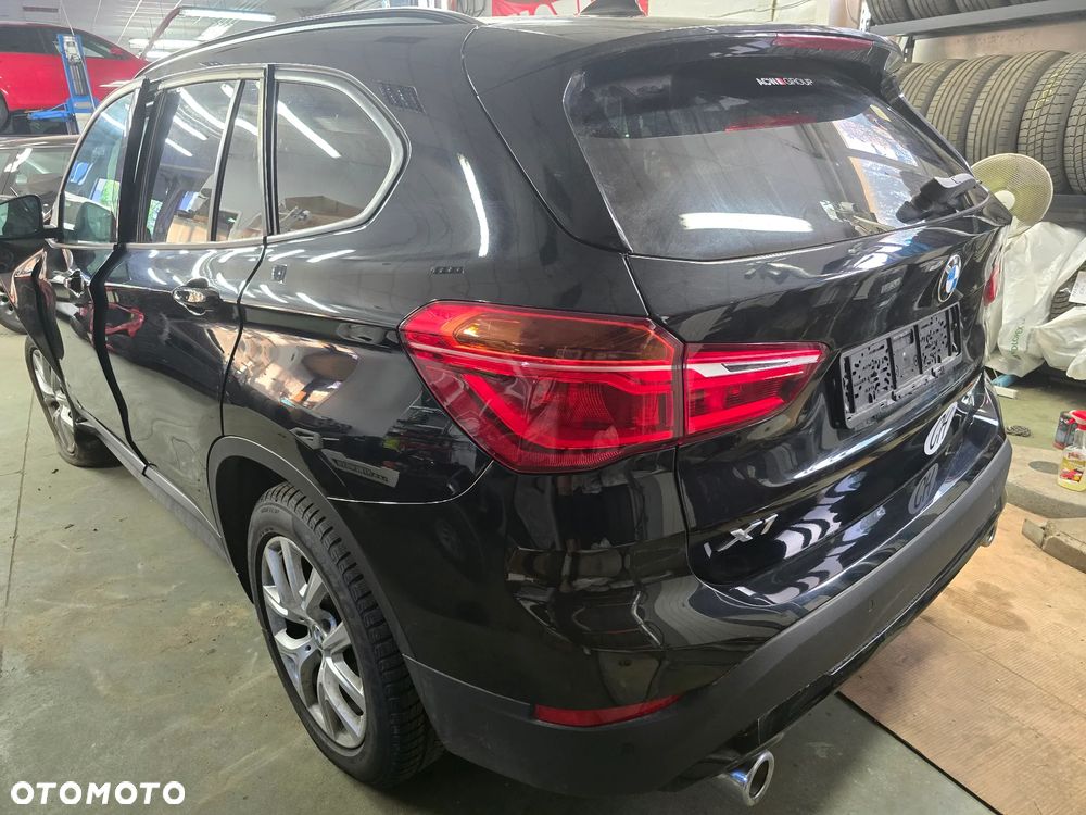 BMW X1 xDrive18d - 15