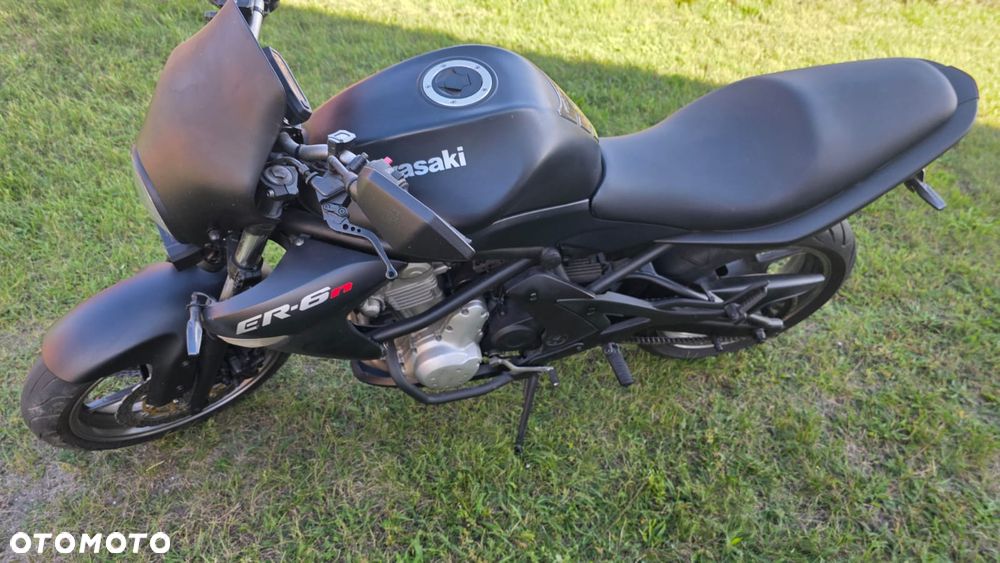 Kawasaki ER - 2