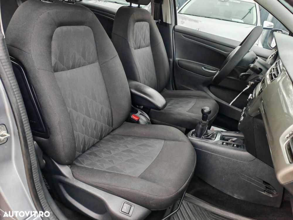 Citroën C-Elysée 1.2 PureTech BVM Live - 6