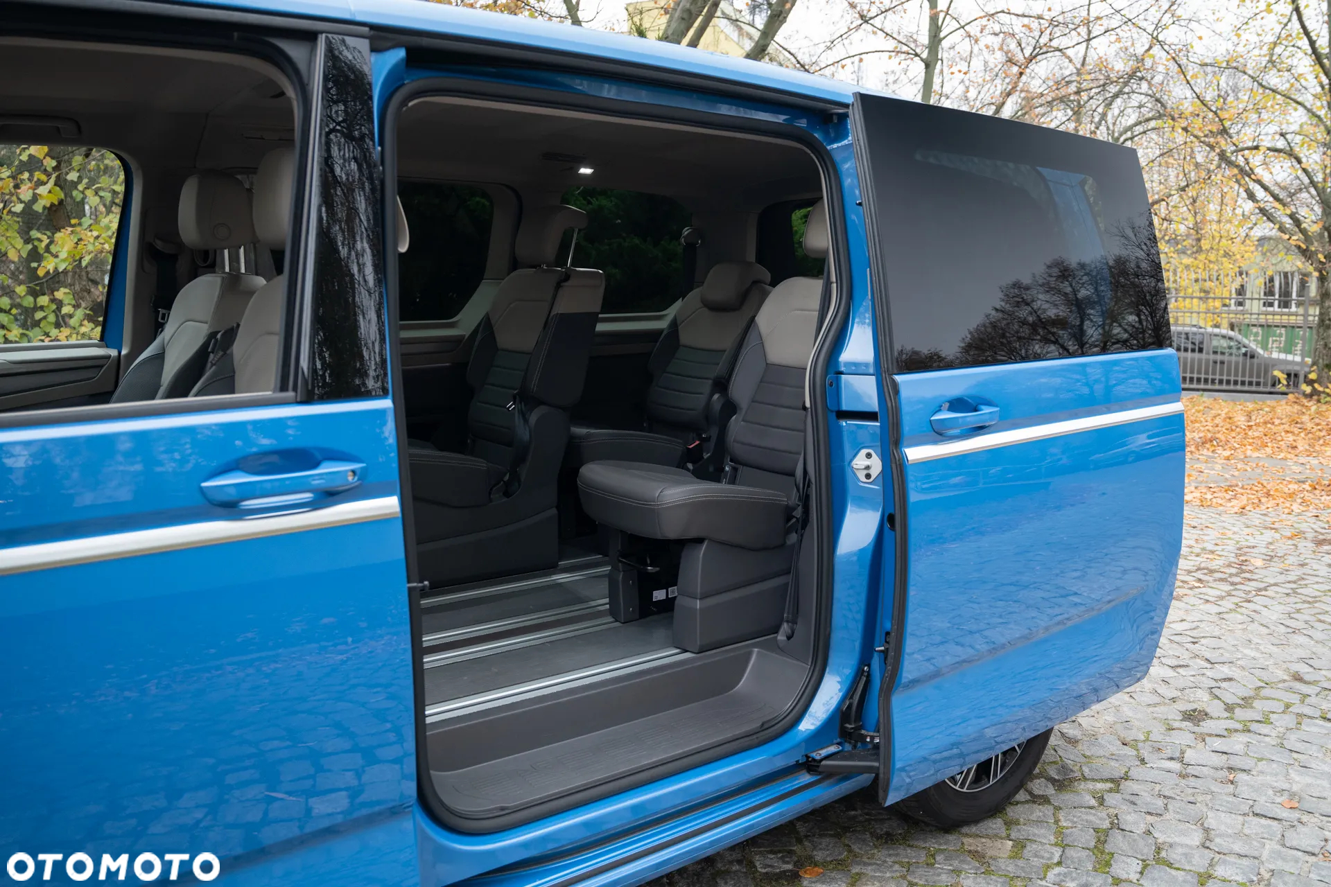 Volkswagen Multivan 2.0 TSI L1 Style DSG - 23