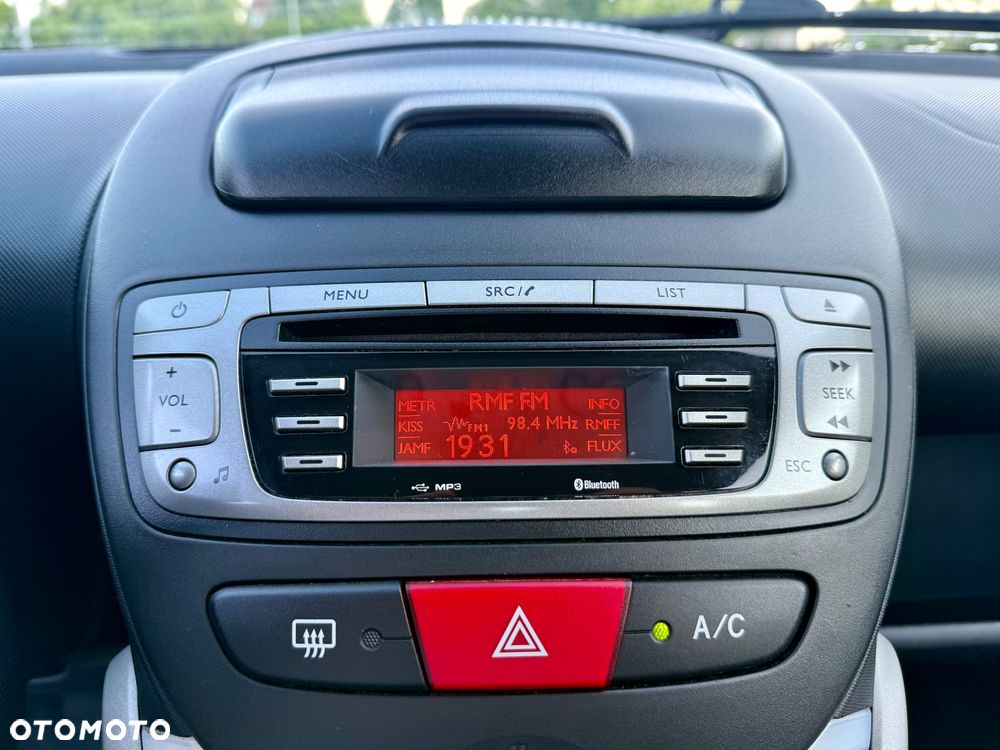 Toyota Aygo 1.0 VVT-i Sol EU5 MM - 24