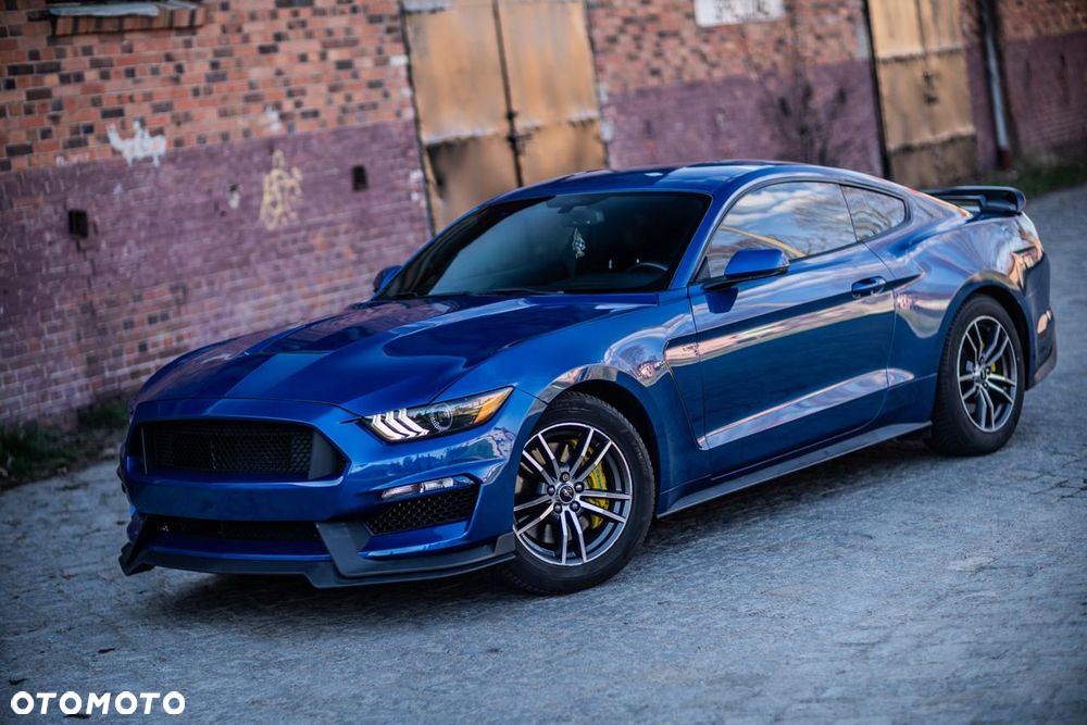 Ford Mustang 5.0 V8 GT - 2
