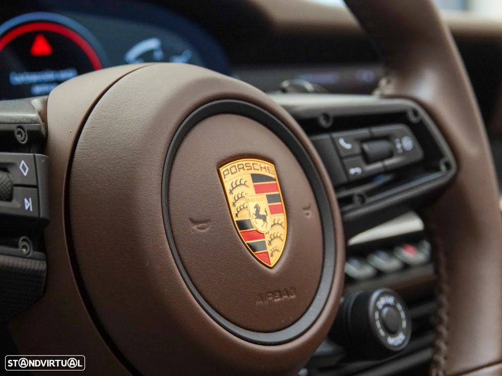 Porsche 911 Carrera S PDK — fotografia 19
