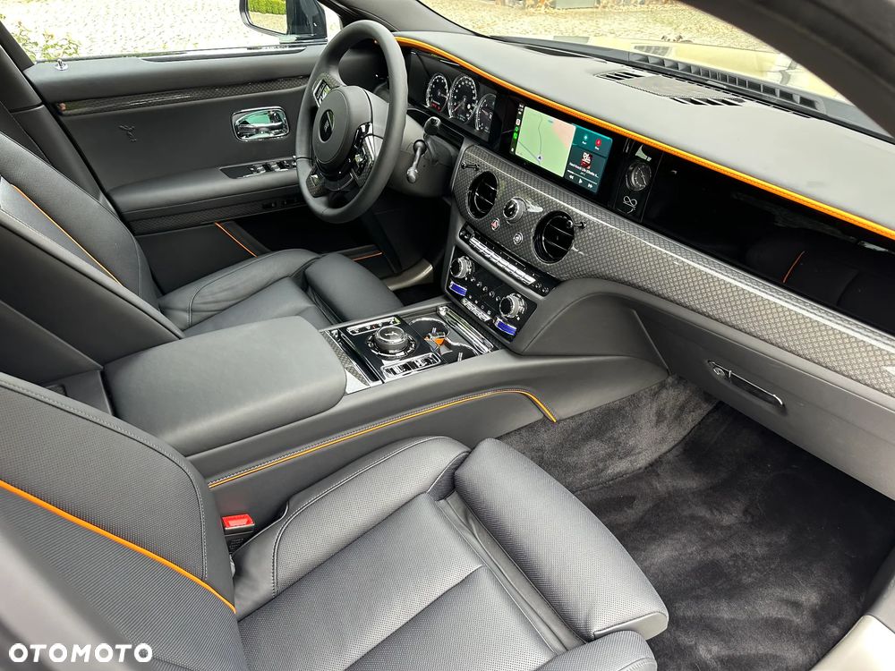 Rolls-Royce Ghost Black Badge - 24
