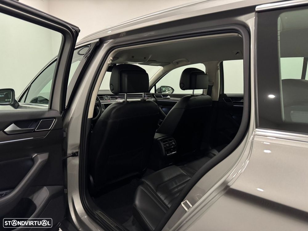 VW Passat Alltrack 2.0 TDi 4Motion - 32