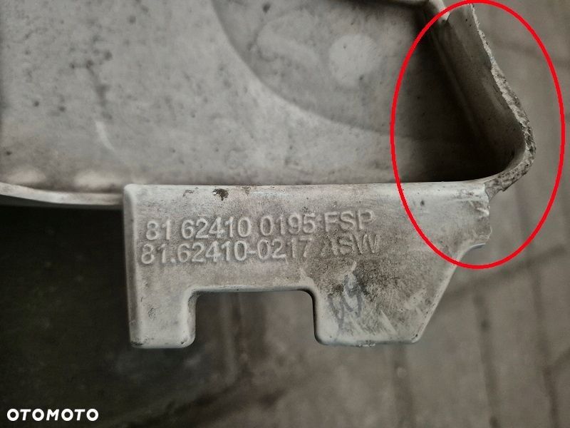 Narożnik szyby listwa osłona obudowa słupka kabiny LH MAN TGX EURO 6 XLX - 3