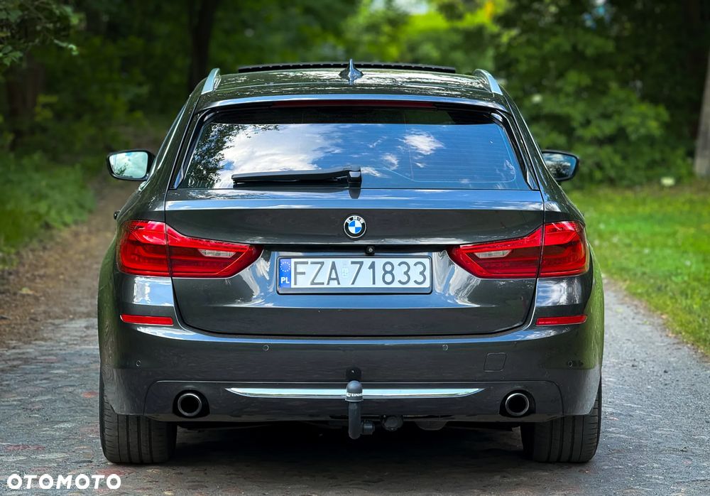 BMW Seria 5 520d Luxury Line - 7