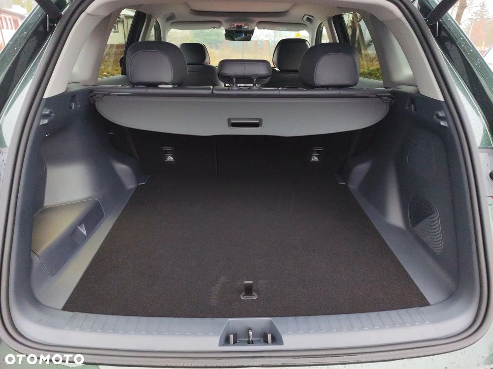 Geely Starray EM-i 1.5 PHEV Max - 17