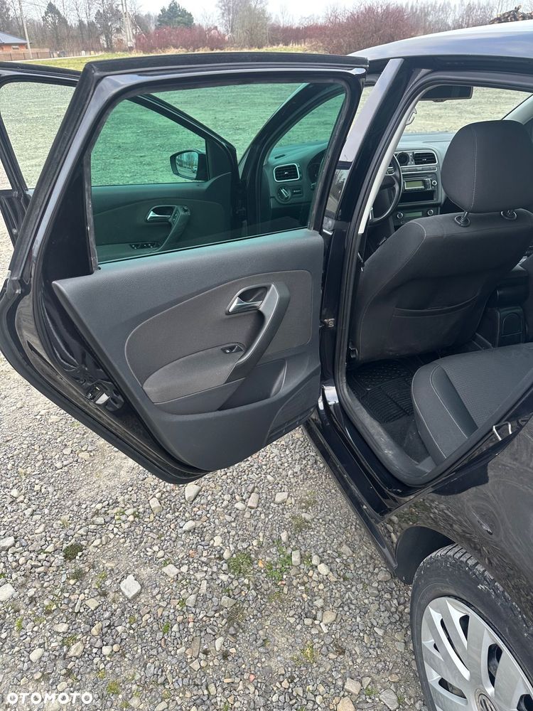 Volkswagen Polo 1.4 16V Highline - 16