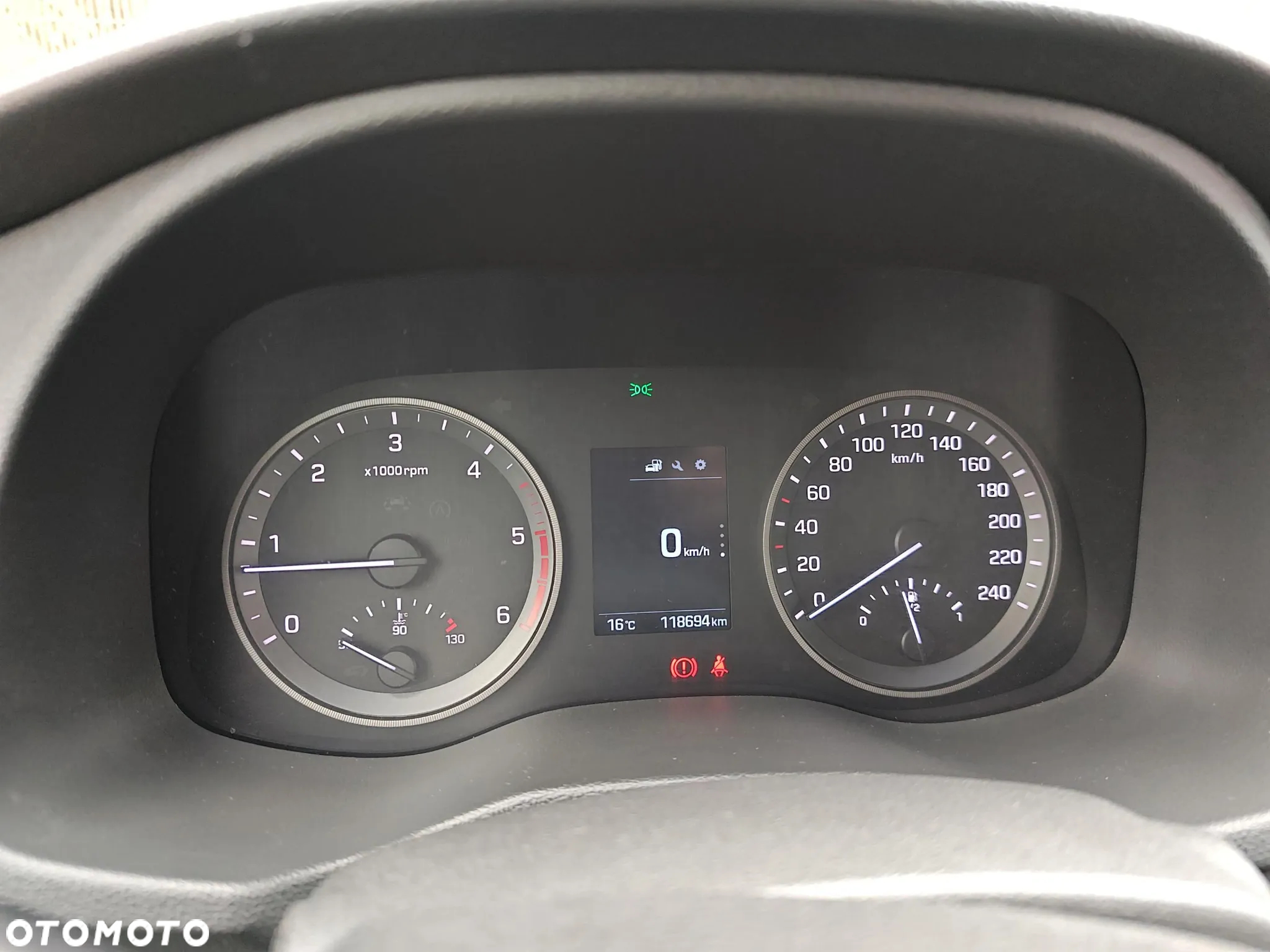 Hyundai Tucson 1.7 CRDI BlueDrive Comfort 2WD - 18