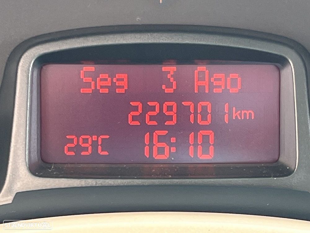 Ford KA 1.2 Titanium - 11