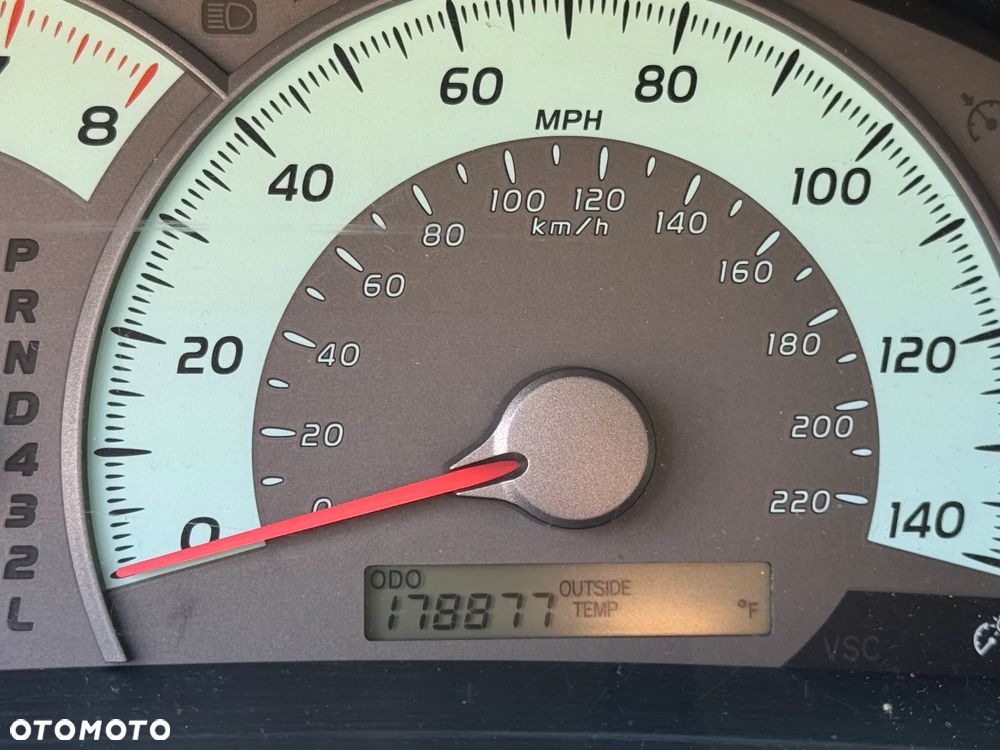 Toyota Camry 2.4 SE - 10