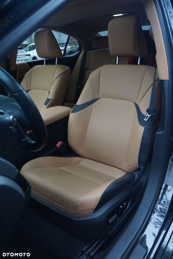 Lexus ES 300h Business Edition - 8