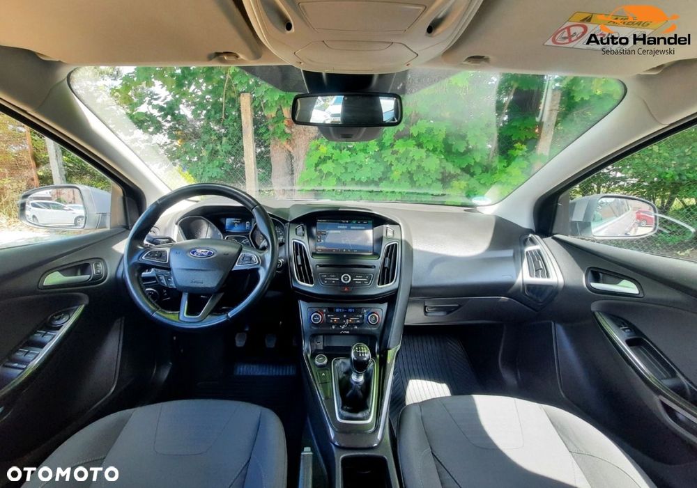 Ford Focus 1.5 EcoBoost STart-Stopp-System TITANIUM - 5