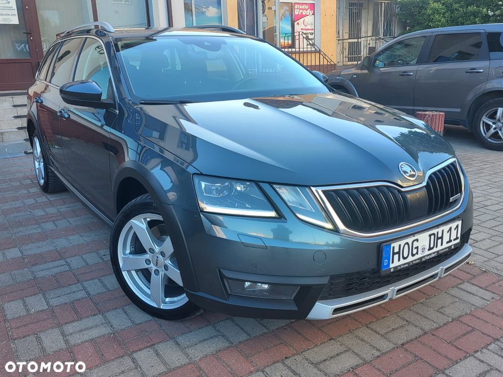 Skoda Octavia Scout 2.0 TDI 4x4 DSG - 9