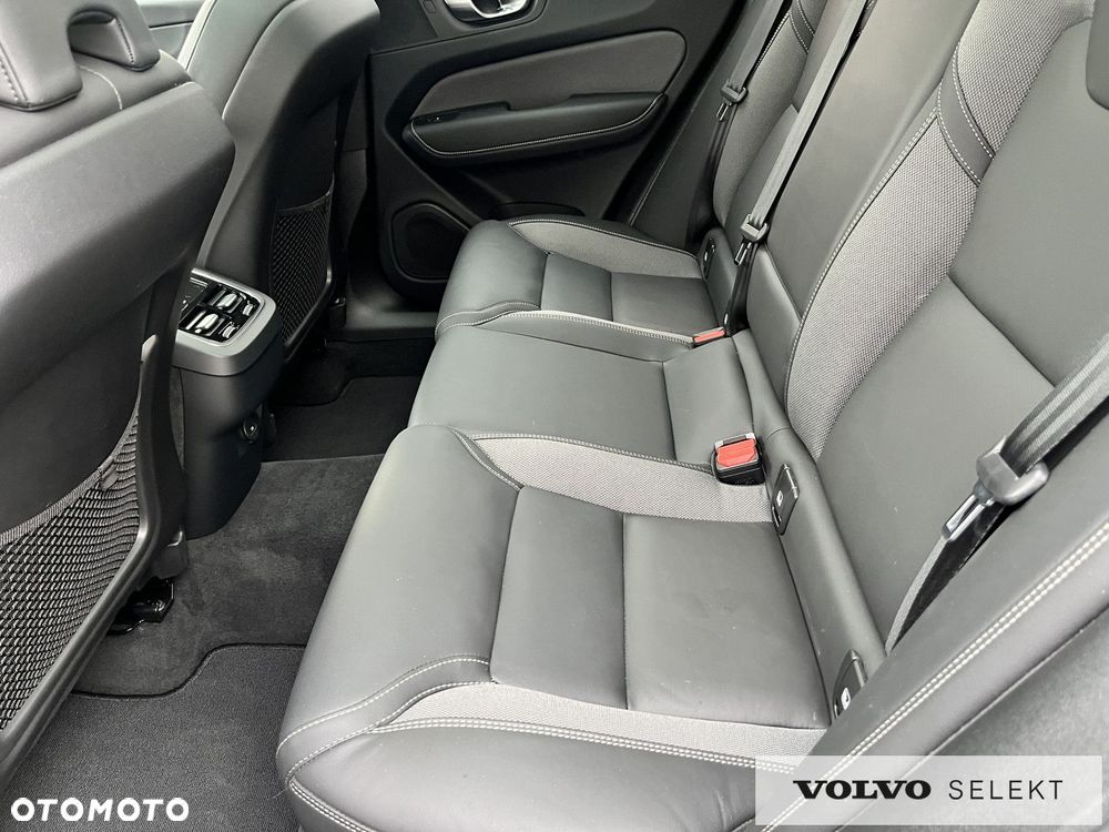 Volvo XC 60 - 33