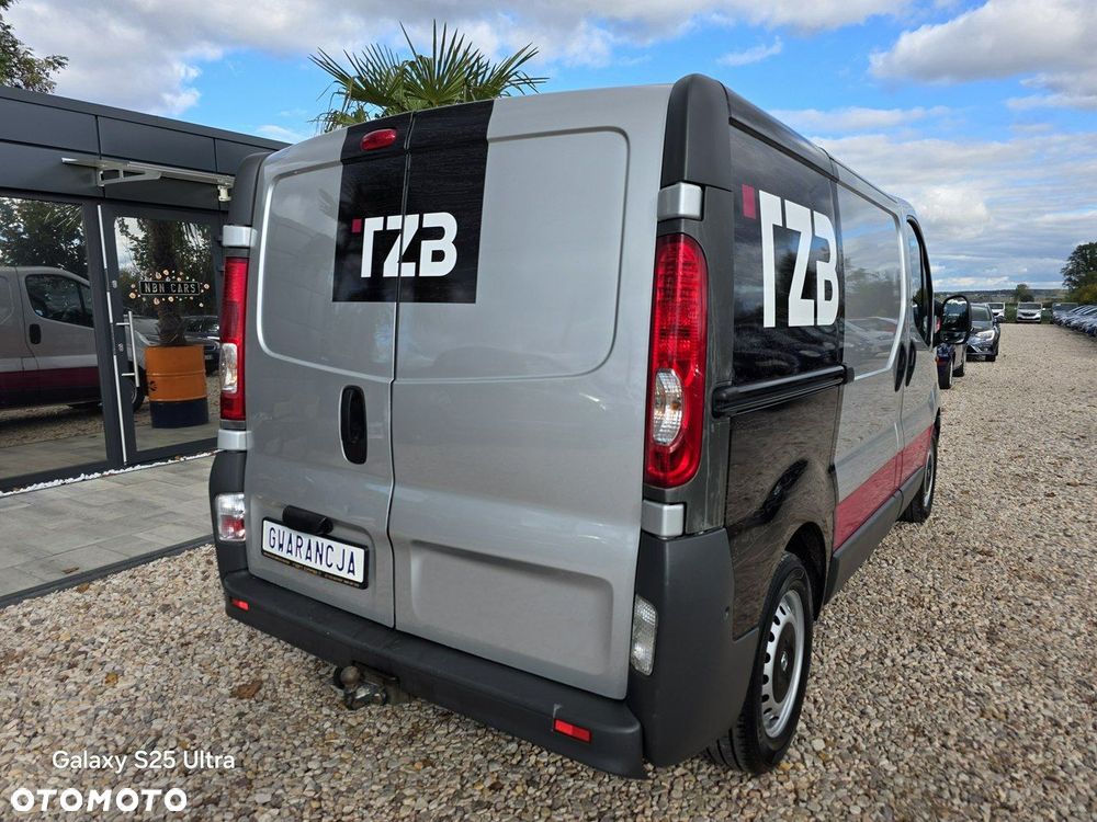 Opel Vivaro - 8