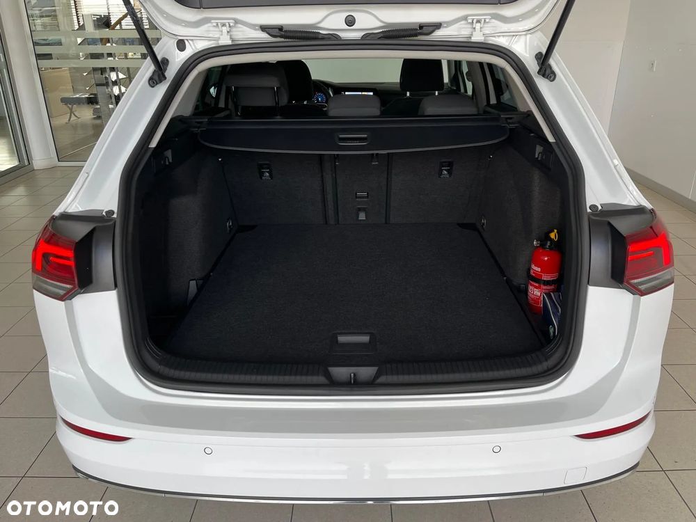 Volkswagen Golf VIII 2.0 TDI Style DSG - 5