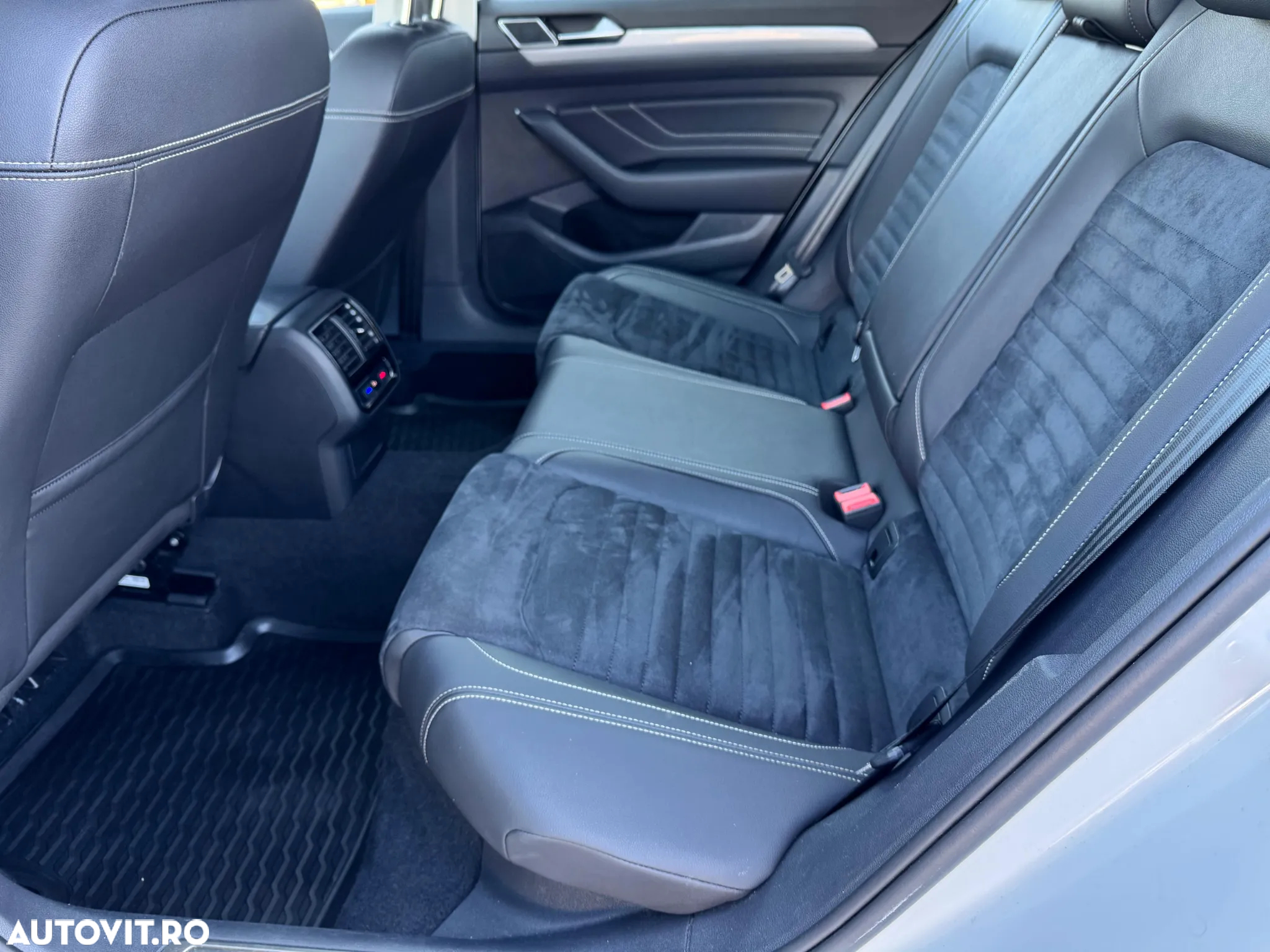 Volkswagen Passat Variant 1.4 TSI Plug-In-Hybrid DSG GTE - 13
