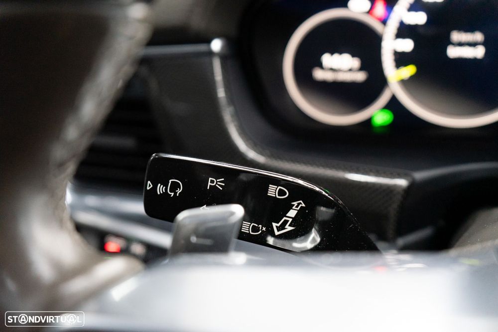 Porsche Panamera Sport Turismo 4 E-Hybrid - 36