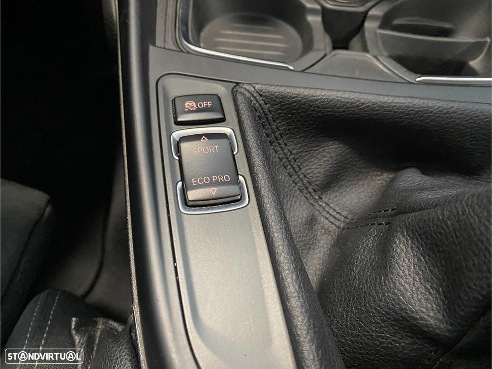 BMW 116 d EfficientDynamics Edition Sport Line - 29
