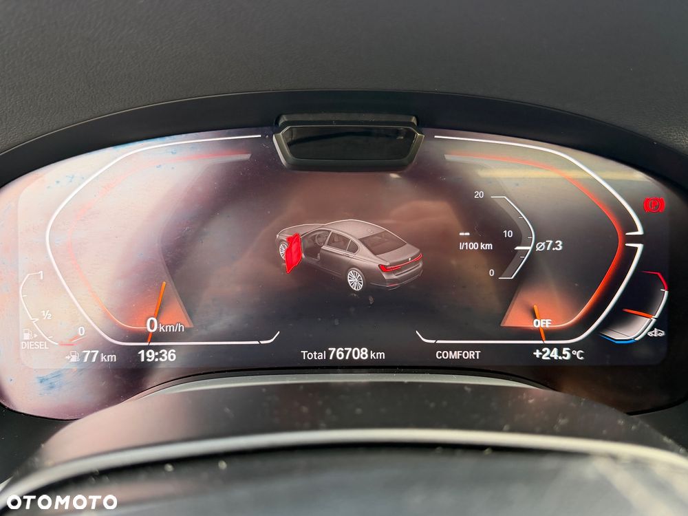 BMW Seria 7 730Ld xDrive mHEV - 13