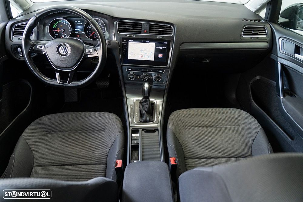 VW e-Golf Standard - 22